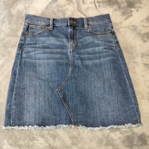 2/$30 J. Crew Blue Denim Mini Skirt Womens Size 4 Raw Hem‎ Medium Wash